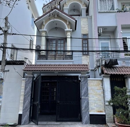 D13 Hoàng Quốc Việt