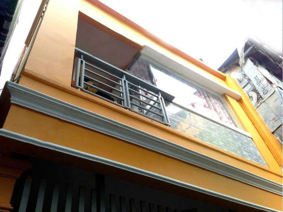 Nhà 2 tầng rôn đản quận 4, giá chỉ 3 đồng SHR
