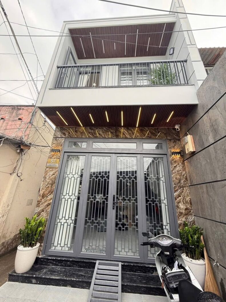 Bán nhà mặt tiền chợ tân quy quận 7