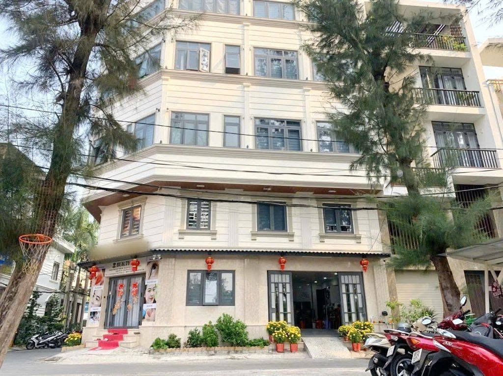 CHDV GÓC ĐƯỜNG SỐ 54 KDC TÂN QUY ĐÔNG Q7